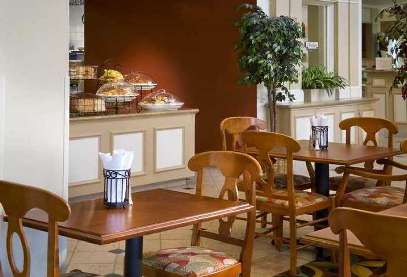 Hilton Garden Inn Portland/Бивъртън Ресторант снимка