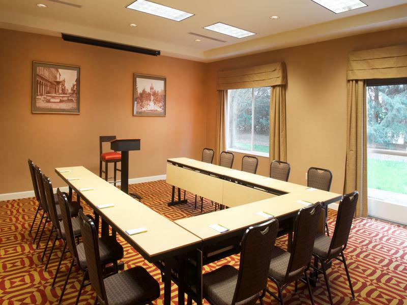 Hilton Garden Inn Portland/Бивъртън Екстериор снимка