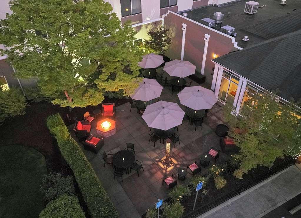 Hilton Garden Inn Portland/Бивъртън Екстериор снимка